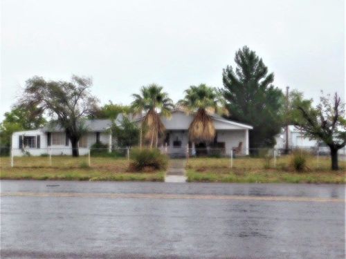 331 Avenue D, Grandfalls, TX 79742