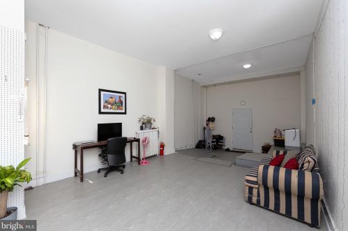 3259 Front St, Philadelphia PA  19140-5805 exterior