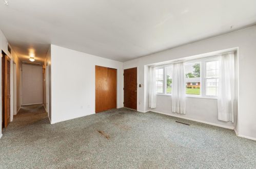 4683 Galaxy Ln, Cincinnati, OH 45244-1409