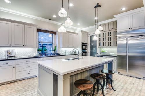 3328 Clubview Dr, Argyle TX 76226-2113 exterior