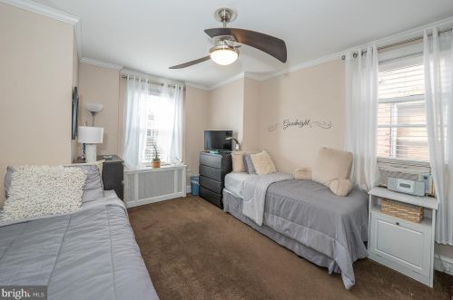 5726 12 St, Philadelphia PA 19141-4111 exterior