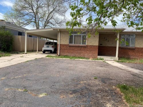 525 Empire St, Aurora, CO 80010-4214