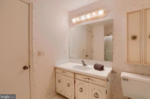 1343 Country Club Dr, Lancaster PA  17601-5209 exterior