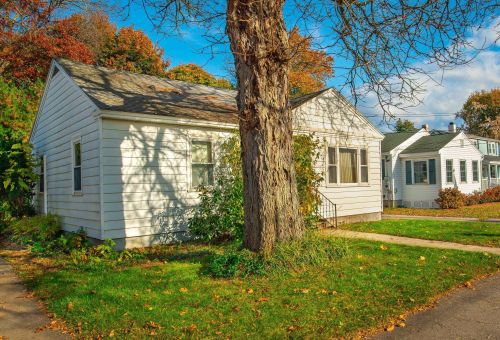 102 Burke St, Nashua, NH 03060-4769