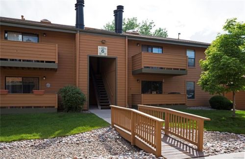 3335 Ammons St, Denver CO 80227-4908 exterior