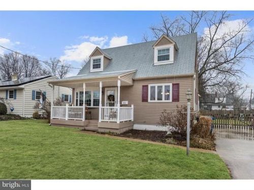 920 Walnut St, Palmyra, NJ 08065-1833