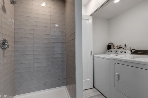 1850 Surrey Park Ln, Arlington Hts IL  60005-3473 exterior