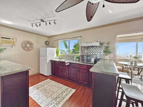2640 Peter St, Honolulu HI  96816-2014 exterior