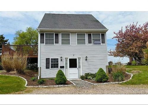 5 Chestnut Ave, South Kingstown, RI 02882-6001