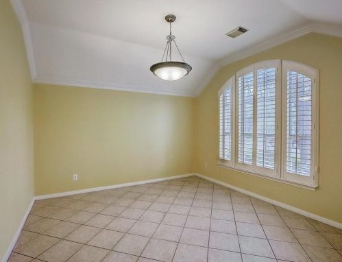 4520 Eagle Feather Dr, Austin TX  78735-6466 exterior