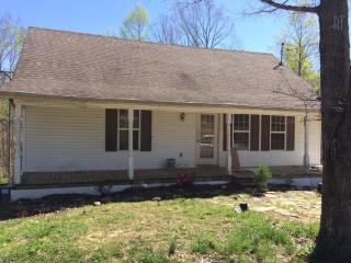 136 Averitt Ln, Erin, TN 37061-6603
