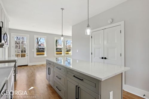 106 Hogue St, Atlanta GA  30312-1641 exterior