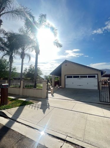 2885 Demeter Pl, Riverside, CA 92509-2114
