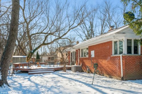 1343 Oxford Rd, Bannockburn IL  60015-2315 exterior