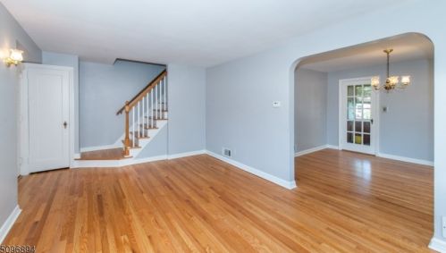 69 Yale St, Bloomfield, NJ 07003-5546