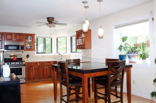 1302 Mill Pond Dr, Wapping, CT 06074-3551