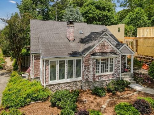 676 Hillpine Dr, Atlanta GA  30306-3223 exterior