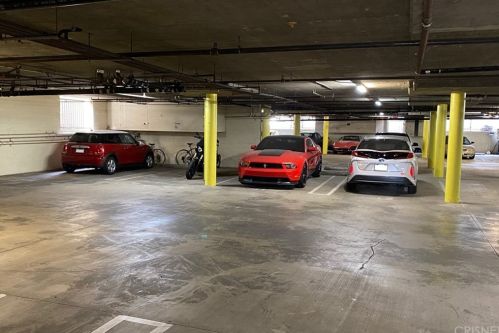 1043 Thompson Ave, Glendale CA  91201-1798 exterior