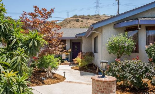 1012 Danehurst Ave, Glendora, CA 91740-4805