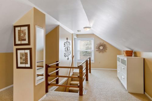 295 Chelsea St, Saint Paul MN  55115-2080 exterior