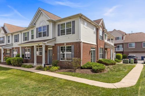 1007 Bradford Dr, Naperville, IL 60563-4178