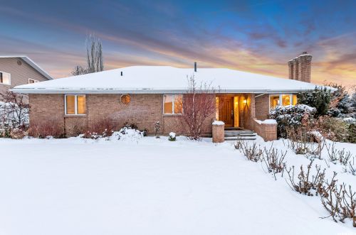 1941 Skyline Dr, Orem, UT 84097-2384