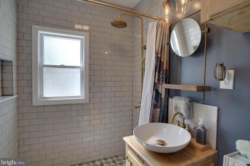 11808 Goodloe Rd, Silver Spring MD  20906-4844 exterior