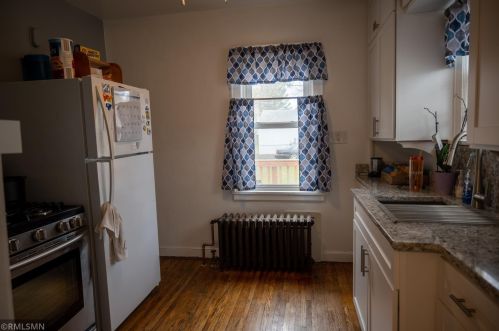 1055 Farrington St, Saint Paul MN  55117-5103 exterior