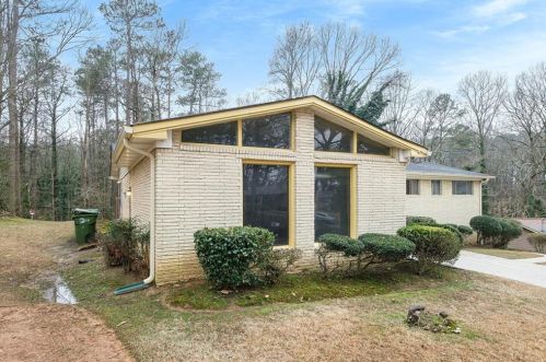 558 Larchmont Dr, Atlanta GA  30318-7112 exterior