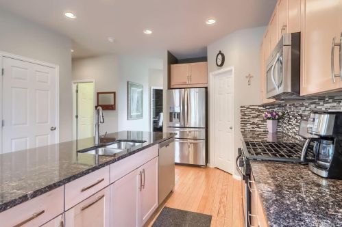 26901 Roxbury Pl, Denver CO  80016-7528 exterior