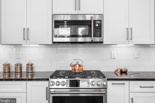 8409 Grove St, Silver Spring MD 20910-4761 exterior