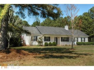 44 Cobbler Dr, Newnan, GA 30265-2290