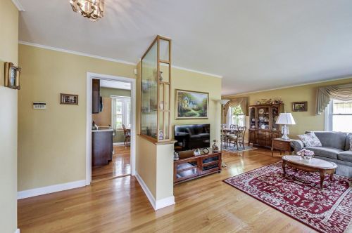 7627 Kedzie St, Niles IL  60714-2531 exterior