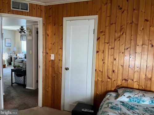 204 Samdin Blvd, Trenton NJ 08610-3934 exterior