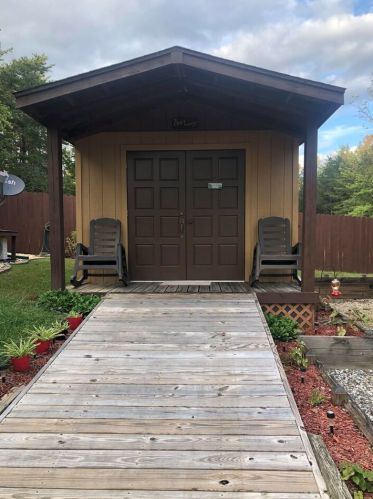 197 Stag Leap Dr, Cleveland, GA 30528