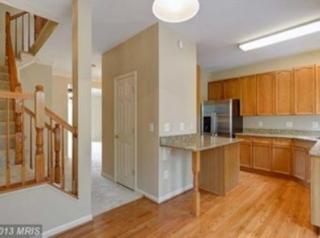 43426 Nottingham Sq, Ashburn VA  20147-4574 exterior