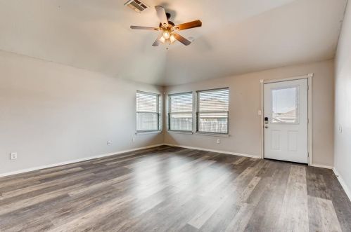 9324 Cynthia Ct, Fort Worth TX  76140-5170 exterior