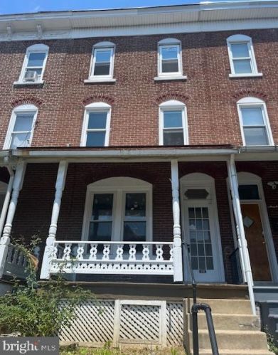 435 Liberty St, Allentown PA  18102-2996 exterior