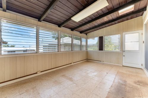 745 18 Ave, Honolulu HI  96816-4112 exterior