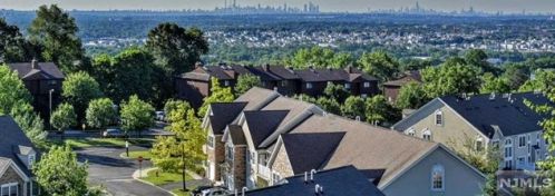 59 Magnolia Way, Paterson NJ  07508-3114 exterior