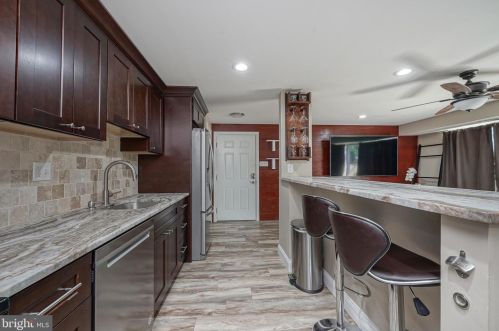 181 Kenwood Dr, Erial, NJ 08081-4217