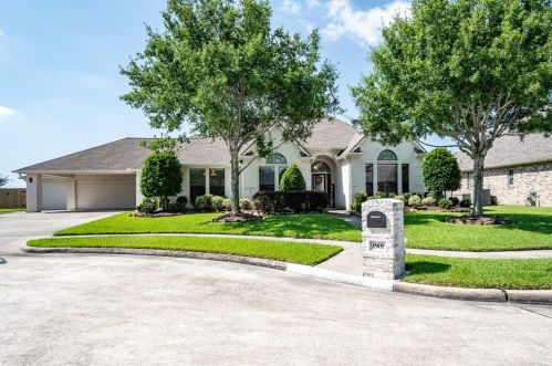 1901 Mesa Verde Dr, Deer Park, TX 77536-3749