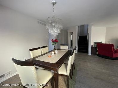 18 Clavendon Ct, Middletown, NJ 07748-3534