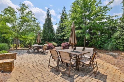 3573 Brookleigh Ln, Atlanta GA  30319-2219 exterior