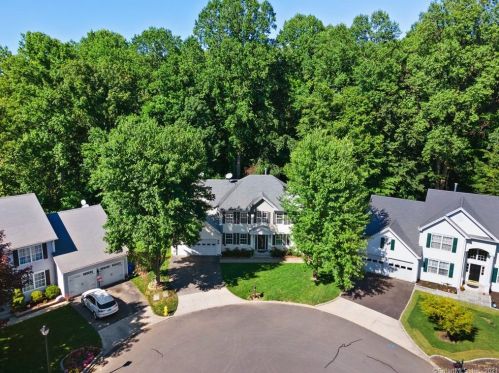 19 Beech Tree Way, Milford, CT 06461-1877