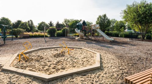 1147 Alta Vista Dr, Pingree Grove IL  60140-2058 exterior