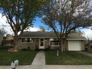 140 Logan Dr, Hermiston, OR 97838-1506