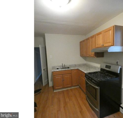 512 Lalor St, Trenton, NJ 08611-3234