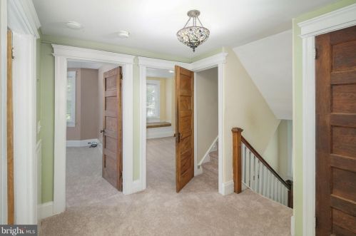 409 Warwick Rd, Tavistock NJ 08033-3829 exterior