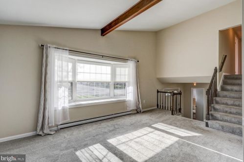 3075 Essex Pl, Lancaster PA  17601-1612 exterior
